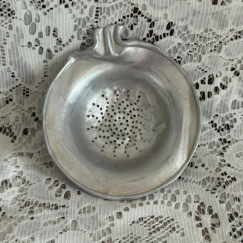 Vintage Aluminum Apple Shaped Tea Strainer Silver Farmhouse Primitive Kitchen